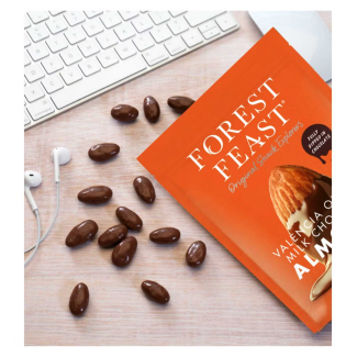 Migdale în Ciocolată Belgiană cu Lapte și Portocale Valencia 120g Forest Feast  Migdale în Ciocolată Belgiană cu Lapte și Portocale Valencia 120g Forest Feast