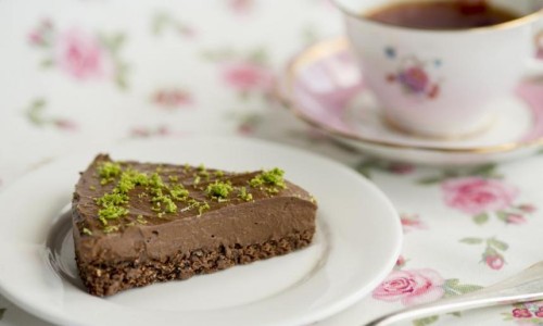 Reteta: Tarta cu ovaz, ciocolata si limeta Reteta: Tarta cu ovaz, ciocolata si limeta